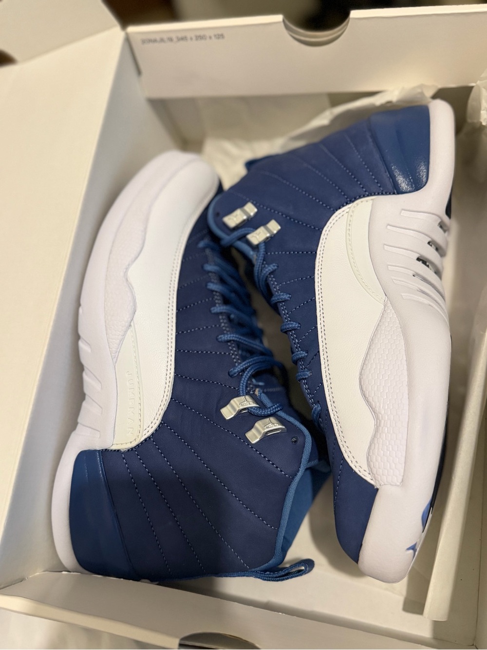 Jordan Men's Navy and White Retro Basketball Sneakers
